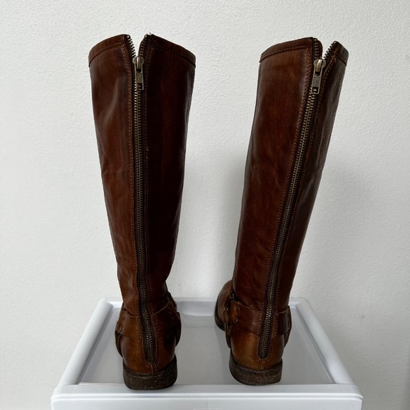 Frye Leather Back Zip Boots - Women - Size 6 - Beautiful Classic Boot - Picture 3 of 4